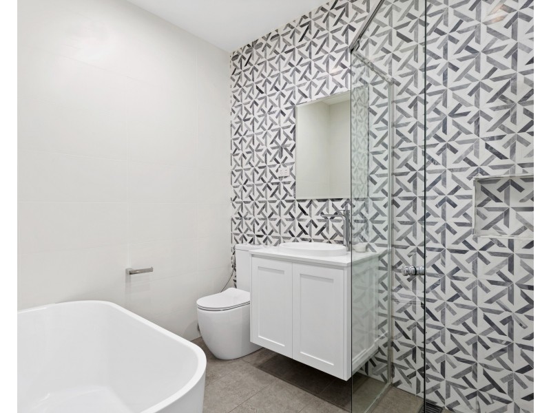 69 Holroyd Rd, Merrylands NSW 2160