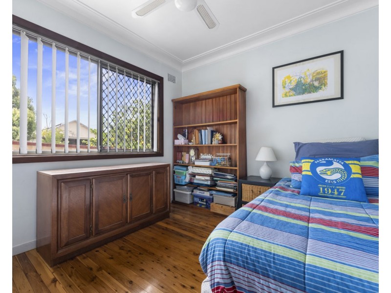 1 Lough Avenue, Guildford NSW 2161