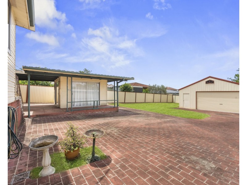 1 Lough Avenue, Guildford NSW 2161