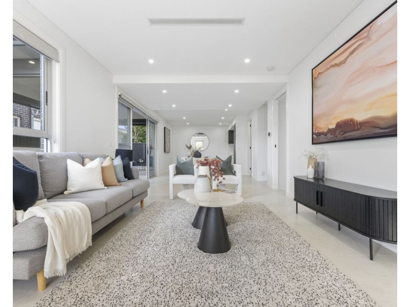 1 Lester Road, Greystanes NSW 2145