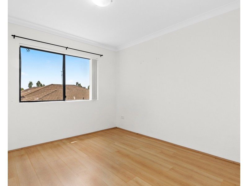 16/49-51 Calliope St, Guildford NSW 2161