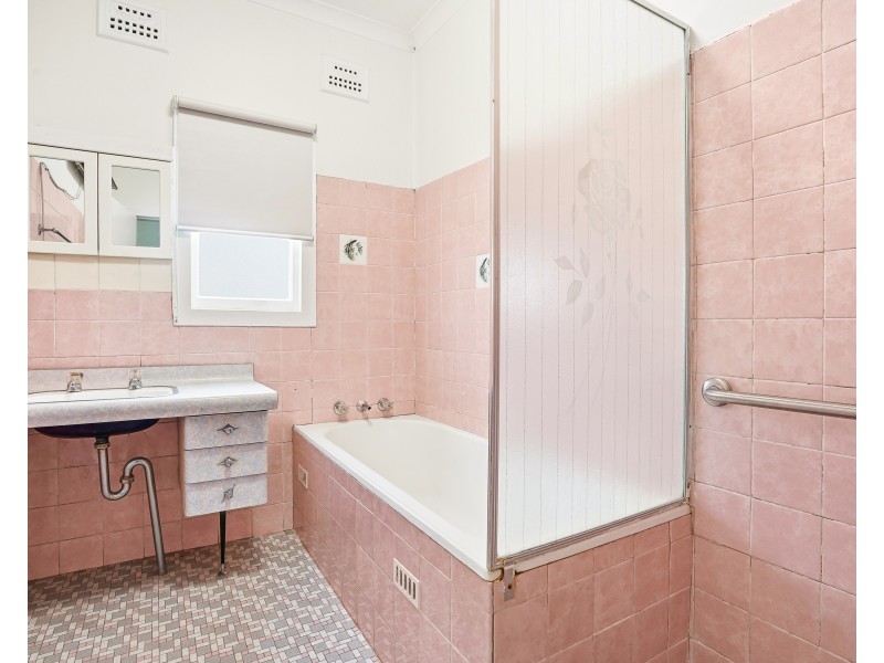 2 Birmingham St, Merrylands NSW 2160