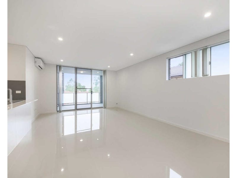 8/271 Dunmore St, Pendle Hill NSW 2145