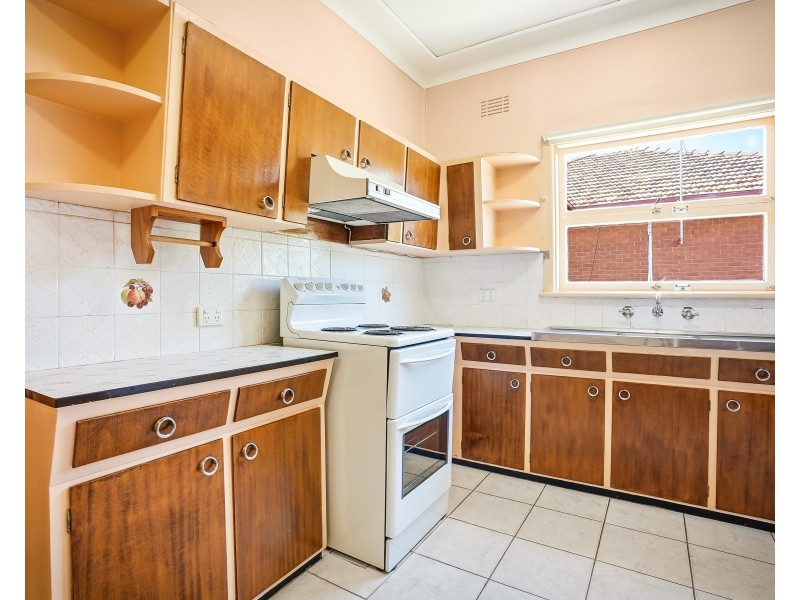 44 Clarence St, Merrylands NSW 2160