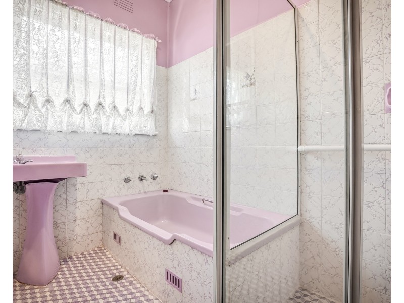 44 Clarence St, Merrylands NSW 2160