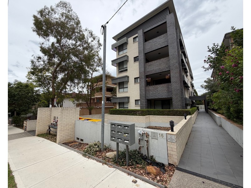 1/16 Caroline St, Westmead NSW 2145
