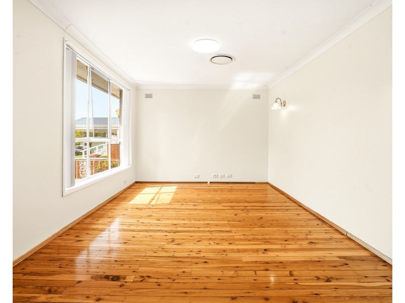 15 Bernie St, Greystanes NSW 2145