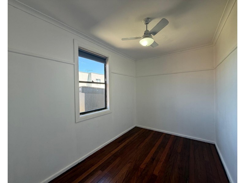 12 Vincent St, Merrylands NSW 2160