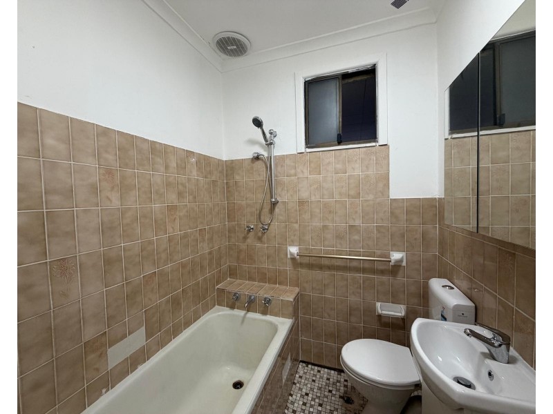 12 Vincent St, Merrylands NSW 2160