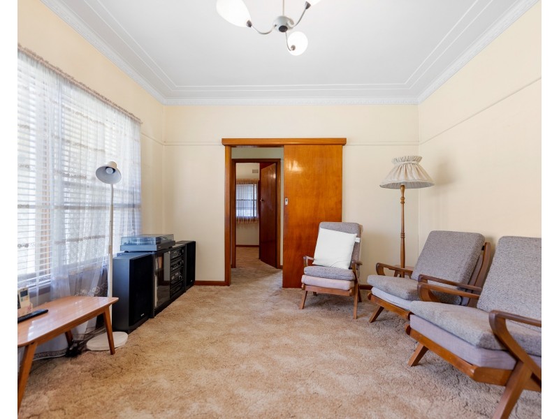 31 Calliope St, Guildford NSW 2161