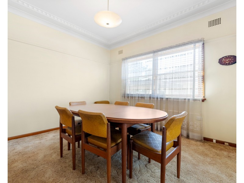 31 Calliope St, Guildford NSW 2161