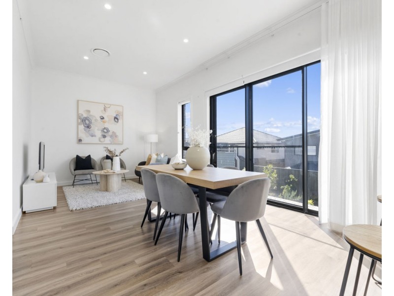 335 Driftway Drive, Pemulwuy NSW 2145