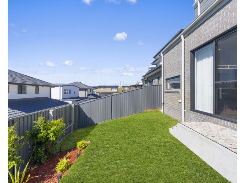 335 Driftway Drive, Pemulwuy NSW 2145