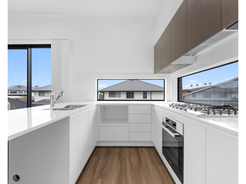 339 Driftway Dr, Pemulwuy NSW 2145