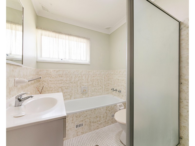 70 Alpha Rd, Greystanes NSW 2145