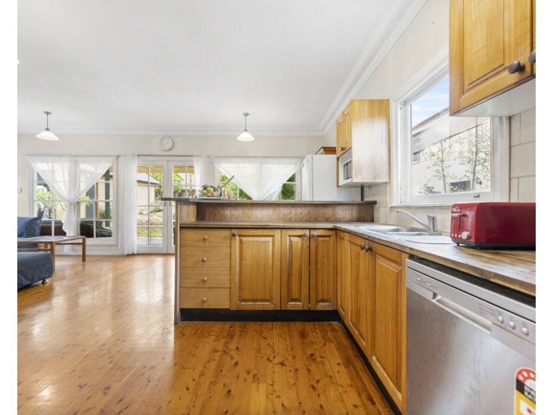 20 Bernard Street, Westmead NSW 2145