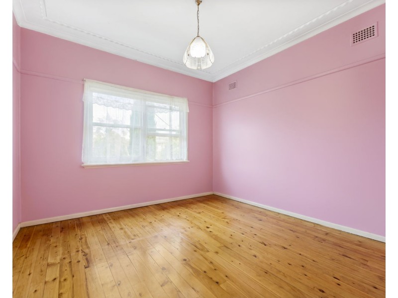 20 Bernard Street, Westmead NSW 2145