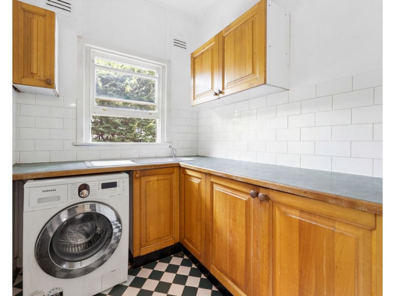 20 Bernard Street, Westmead NSW 2145