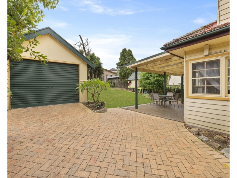 20 Bernard Street, Westmead NSW 2145