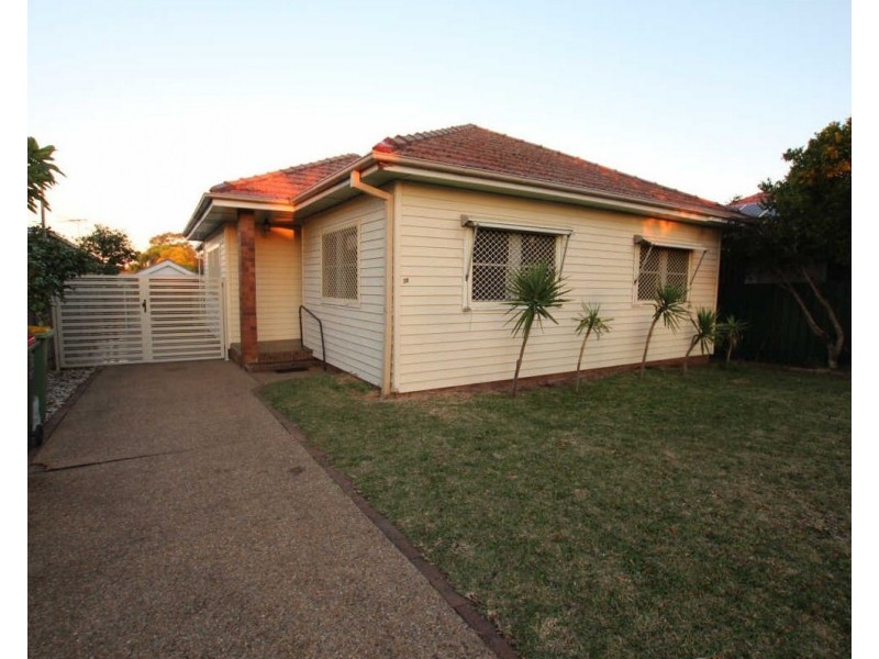 38 Morven St, Old Guildford NSW 2161