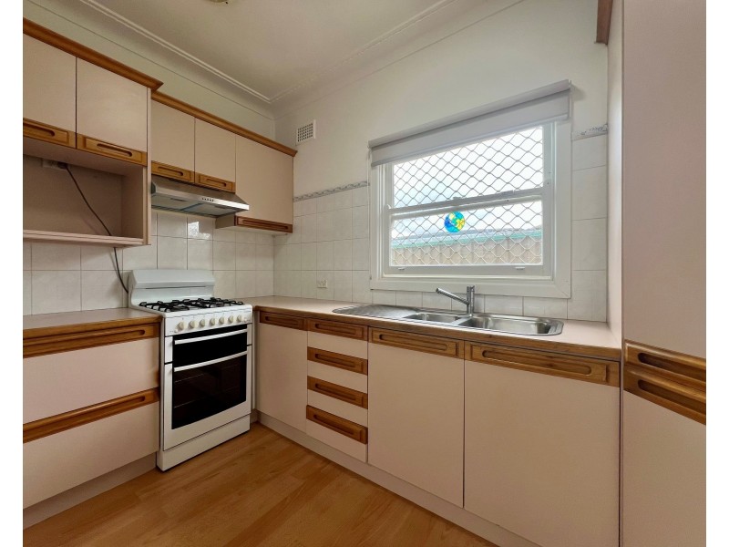 38 Morven St, Old Guildford NSW 2161