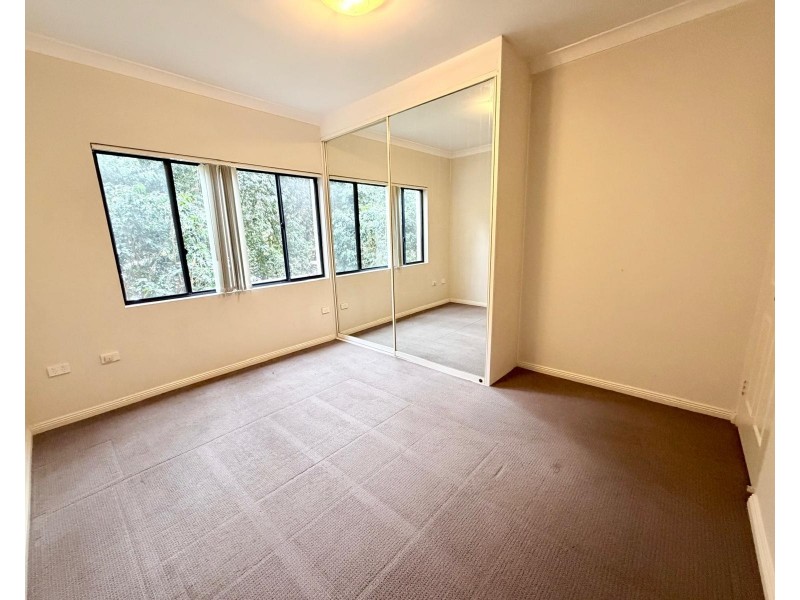 13/2-4 Kane St, Guildford NSW 2161