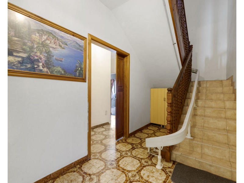 5 Lois Place, Merrylands NSW 2160