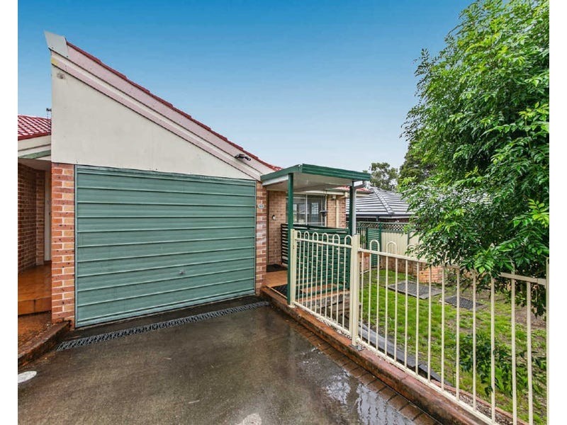 1/4 Tungarra Rd, Girraween NSW 2145