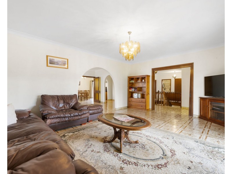 706 Merrylands Road, Greystanes NSW 2145