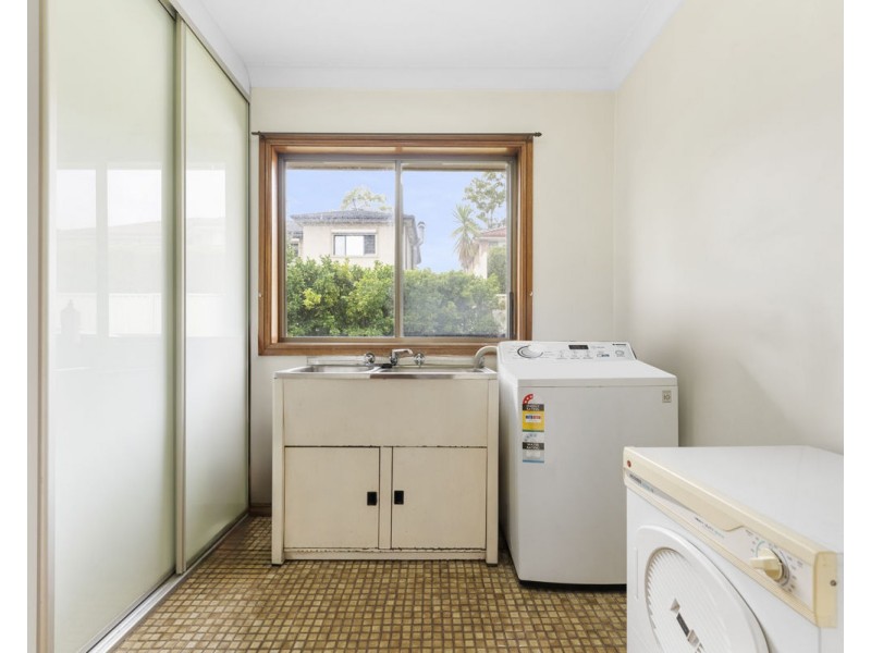 706 Merrylands Road, Greystanes NSW 2145