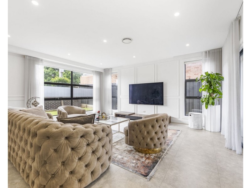 13 Hamilton Street, South Wentworthville NSW 2145