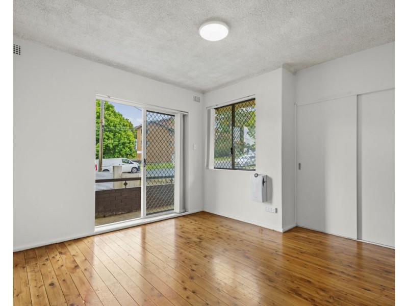 1/11-13 Crown Street, Granville NSW 2142