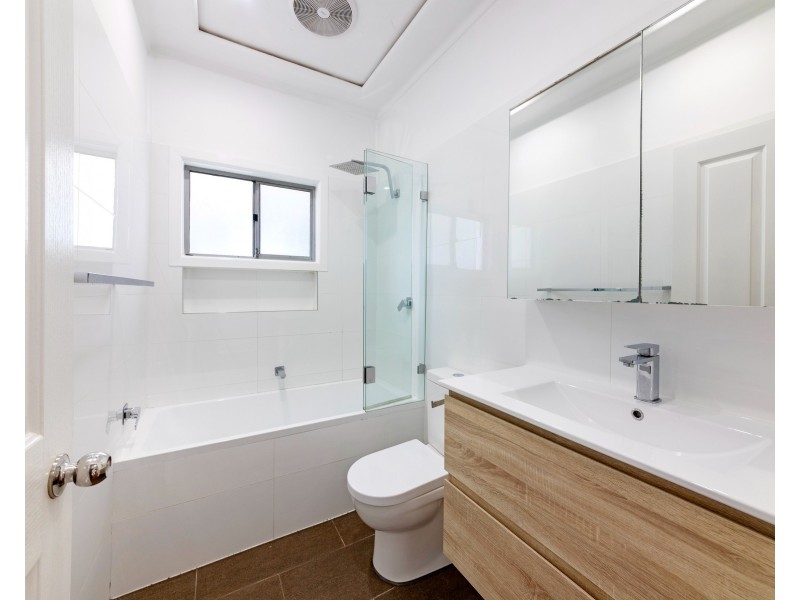 92 Centenary Rd, South Wentworthville NSW 2145