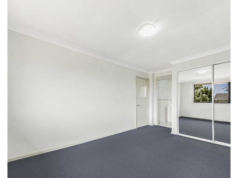 10/9-13 Valeria St, Toongabbie NSW 2146