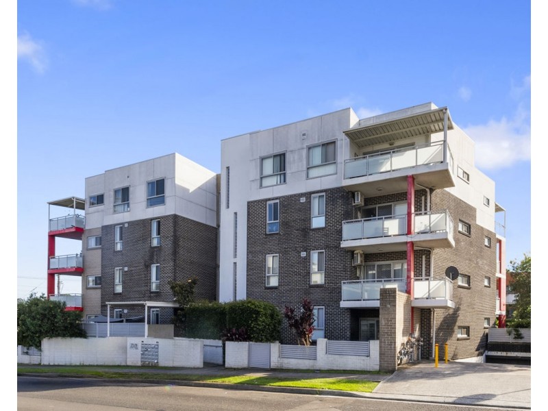 8/272-276 Railway Terrace, Guildford NSW 2161