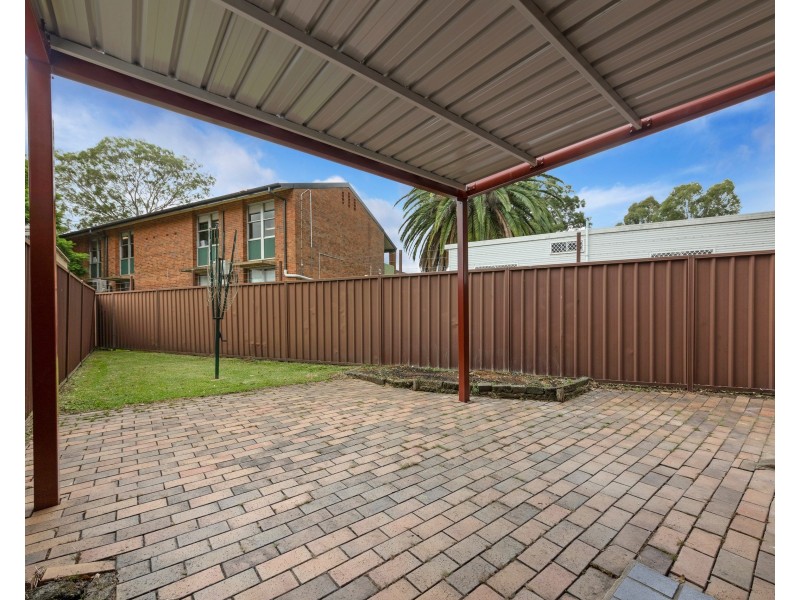 8/51-53 Carlisle St, Ingleburn NSW 2565