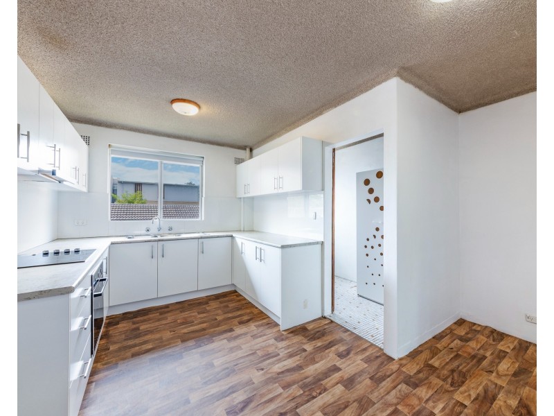 8/20 Sherwood Rd, Merrylands NSW 2160