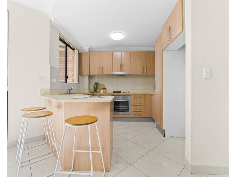 13/39 Earl Street, Merrylands NSW 2160