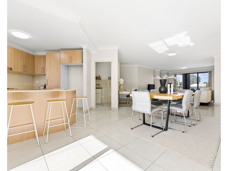 13/39 Earl Street, Merrylands NSW 2160