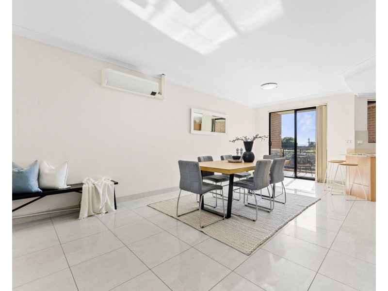 13/39 Earl Street, Merrylands NSW 2160