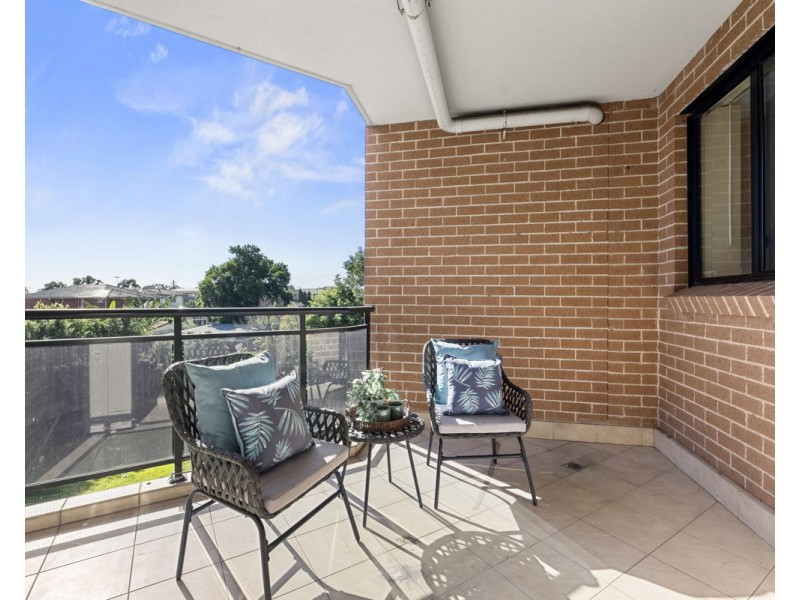 13/39 Earl Street, Merrylands NSW 2160