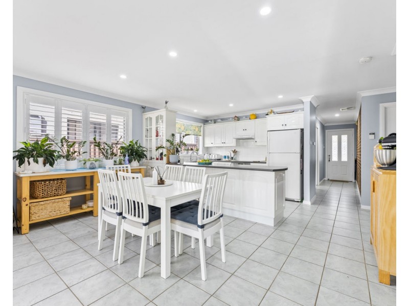 2/17 Mills Street, Merrylands NSW 2160