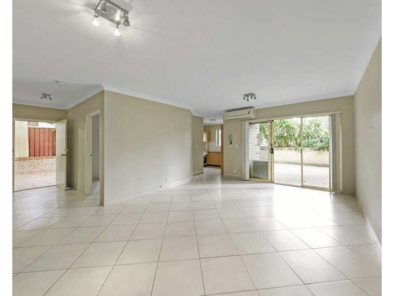 4/53 Kenyons Rd, Merrylands NSW 2160