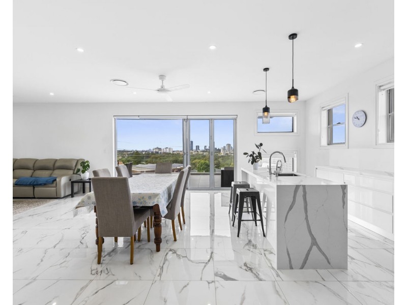 14 Mount Street, Constitution Hill NSW 2145