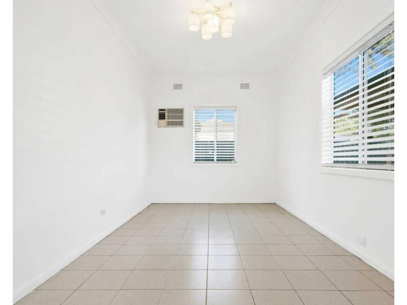 31 Rickard St, Merrylands NSW 2160