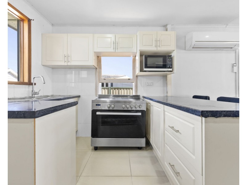 26 Crosby Crescent, Fairfield NSW 2165