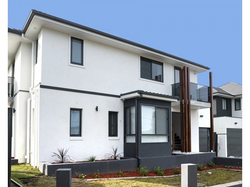 56 Grevillea Cr, Greystanes NSW 2145