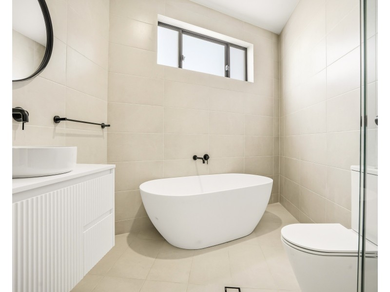 32A Greystanes Rd, Greystanes NSW 2145