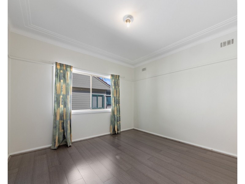 1 Pearson St, South Wentworthville NSW 2145