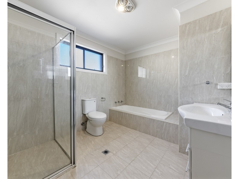 7/16 Highland Av, Toongabbie NSW 2146